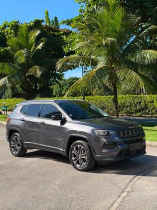 JEEP COMPASS 1.3 T270 TURBO FLEX LONGITUDE AT6 JEEP COMPASS 1.3 T270 TURBO FLEX LONGITUDE AT6